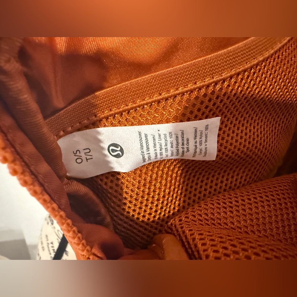 Lululemon Everywhere Belt Bag NWT Burnt Orange Nylon Crossbody Belt Bag - Picture 9 of 9
